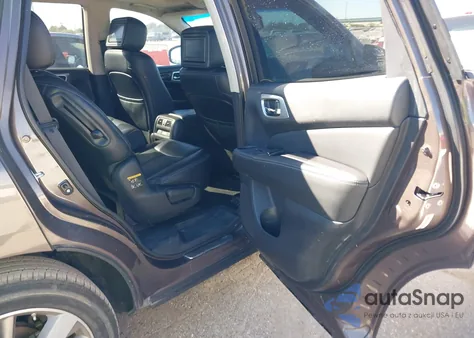 2015 Nissan Pathfinder Platinum из США, поврежденный, VIN 5N1AR2MN3FC621554